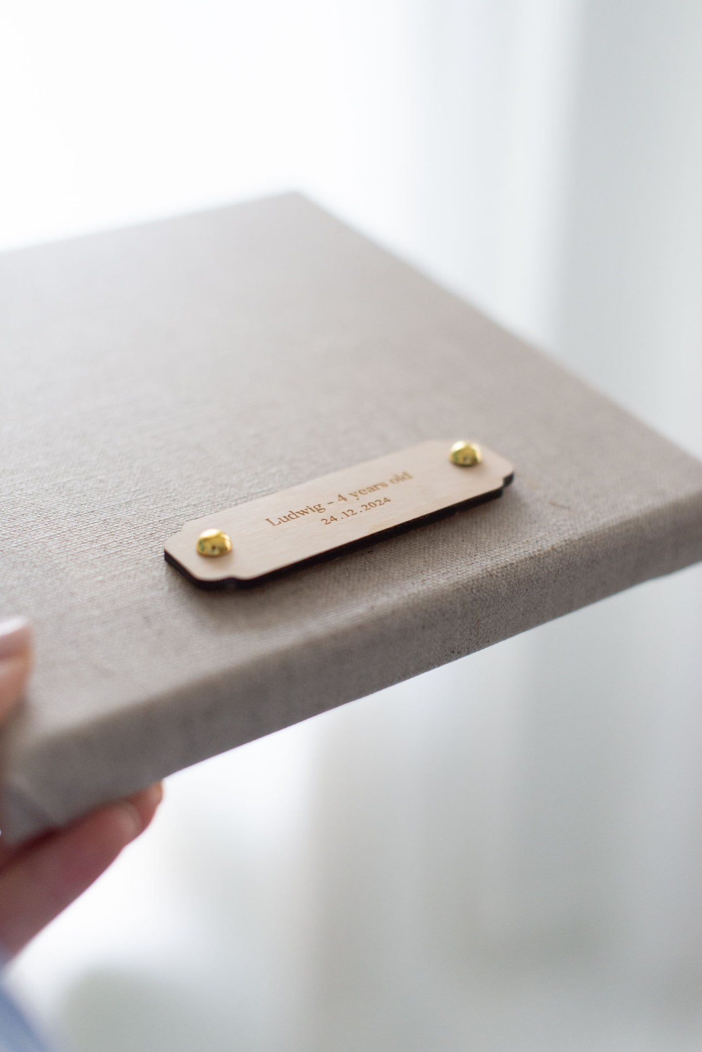 FIRST ART - Beschriftung Kunstwerke - Kinderkunst Galerie Schilder