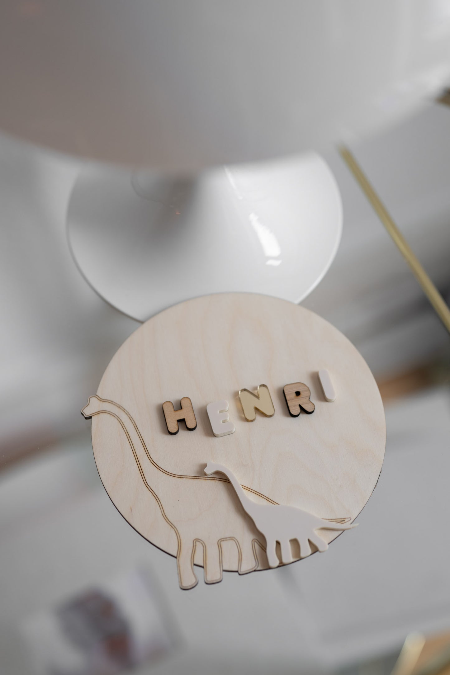 Türschild fürs Kinderzimmer mit 3D-Namen - Namensschild Baby - DINO