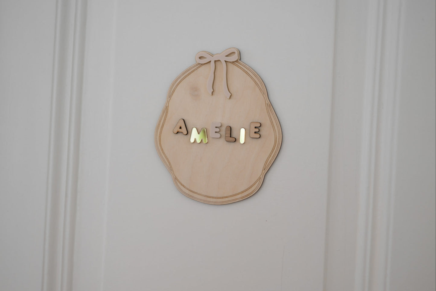 Türschild fürs Kinderzimmer mit 3D-Namen - Namensschild Baby - SCHLEIFE