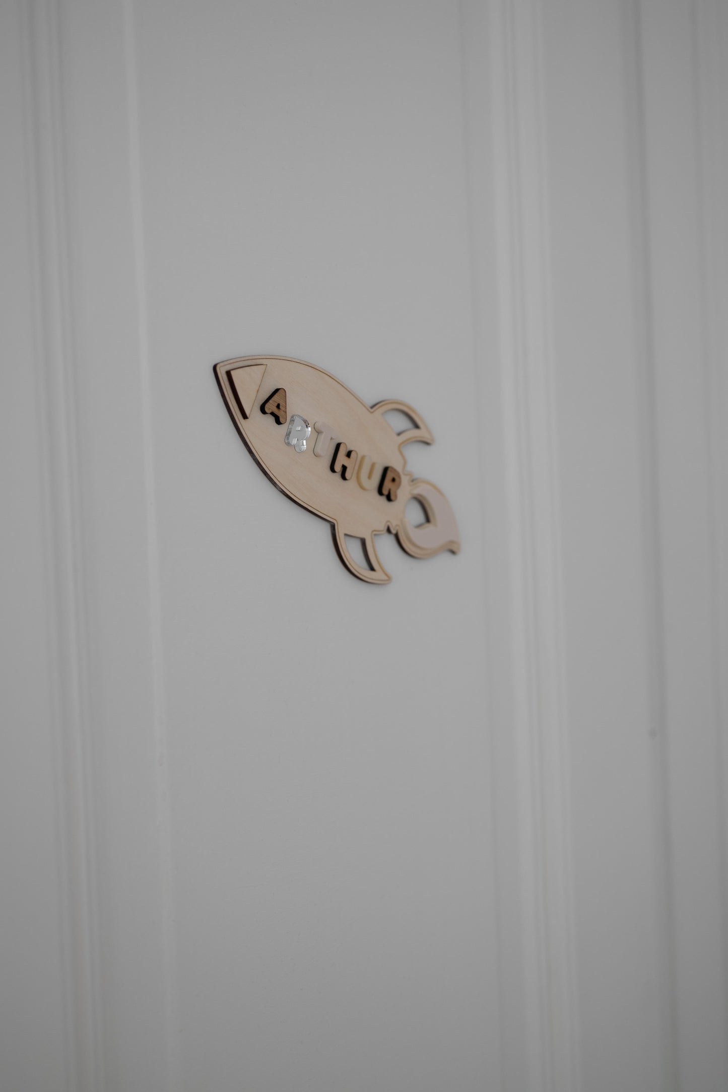 Türschild fürs Kinderzimmer mit 3D-Namen - Namensschild Baby - RAKETE