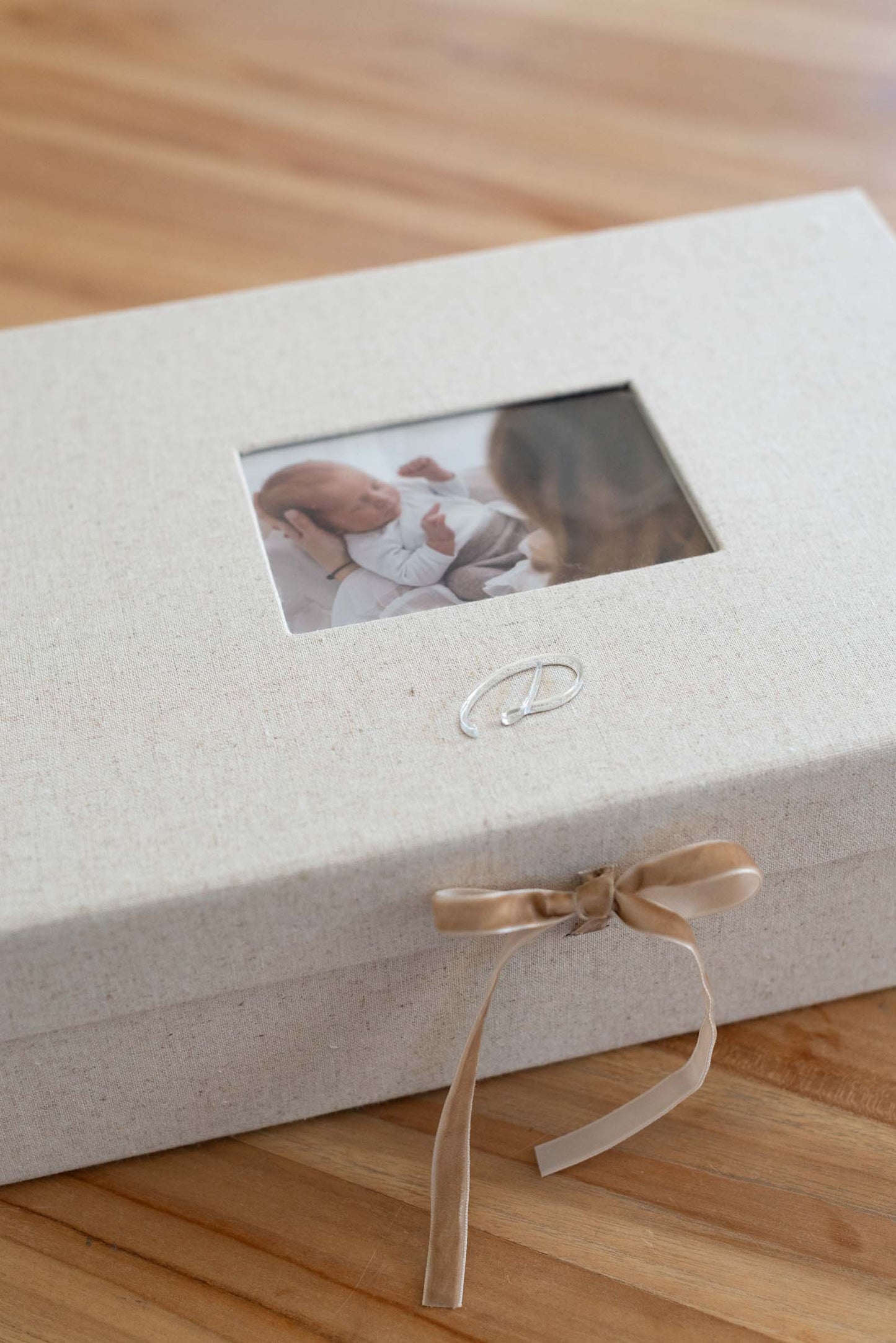 Personalisierung für Leinen-Erinnerungsbox - BUCHSTABEN Kalligraphie