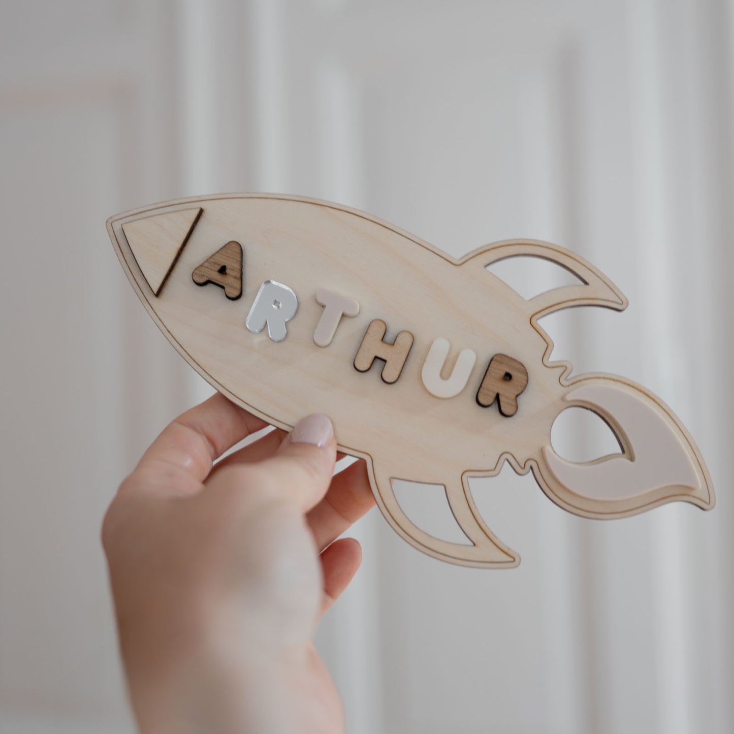 Türschild fürs Kinderzimmer mit 3D-Namen - Namensschild Baby - RAKETE