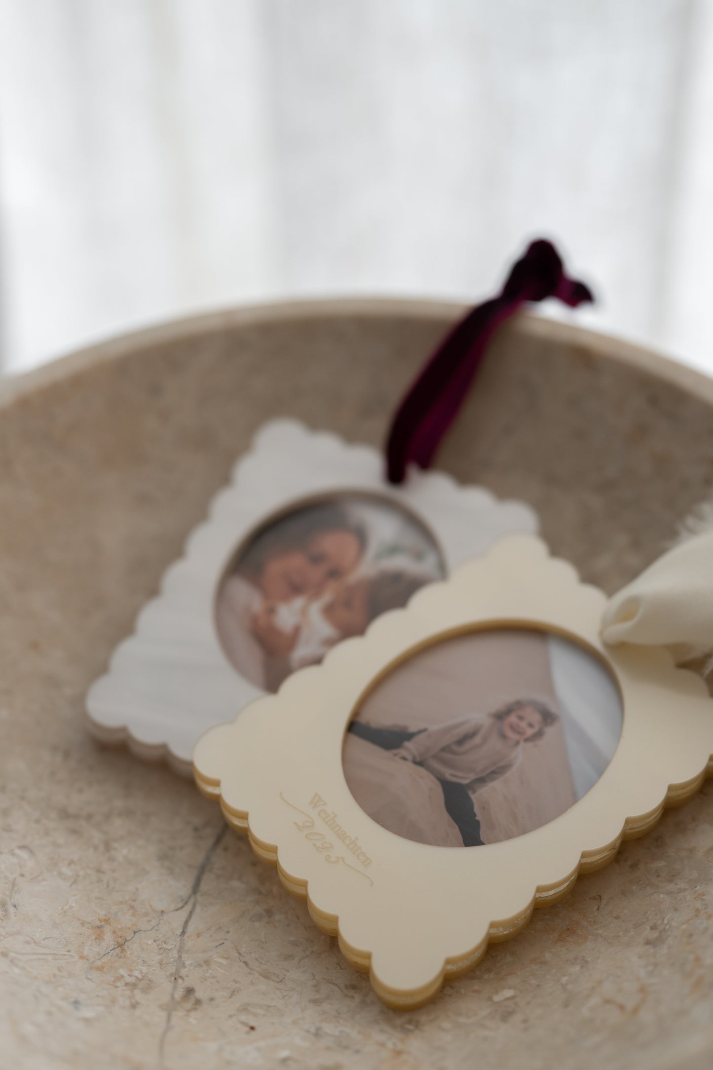 Perlmutt Bilderrahmen als Weihnachtsanhänger  - Personalisiert - WEIHNACHTEN 2025