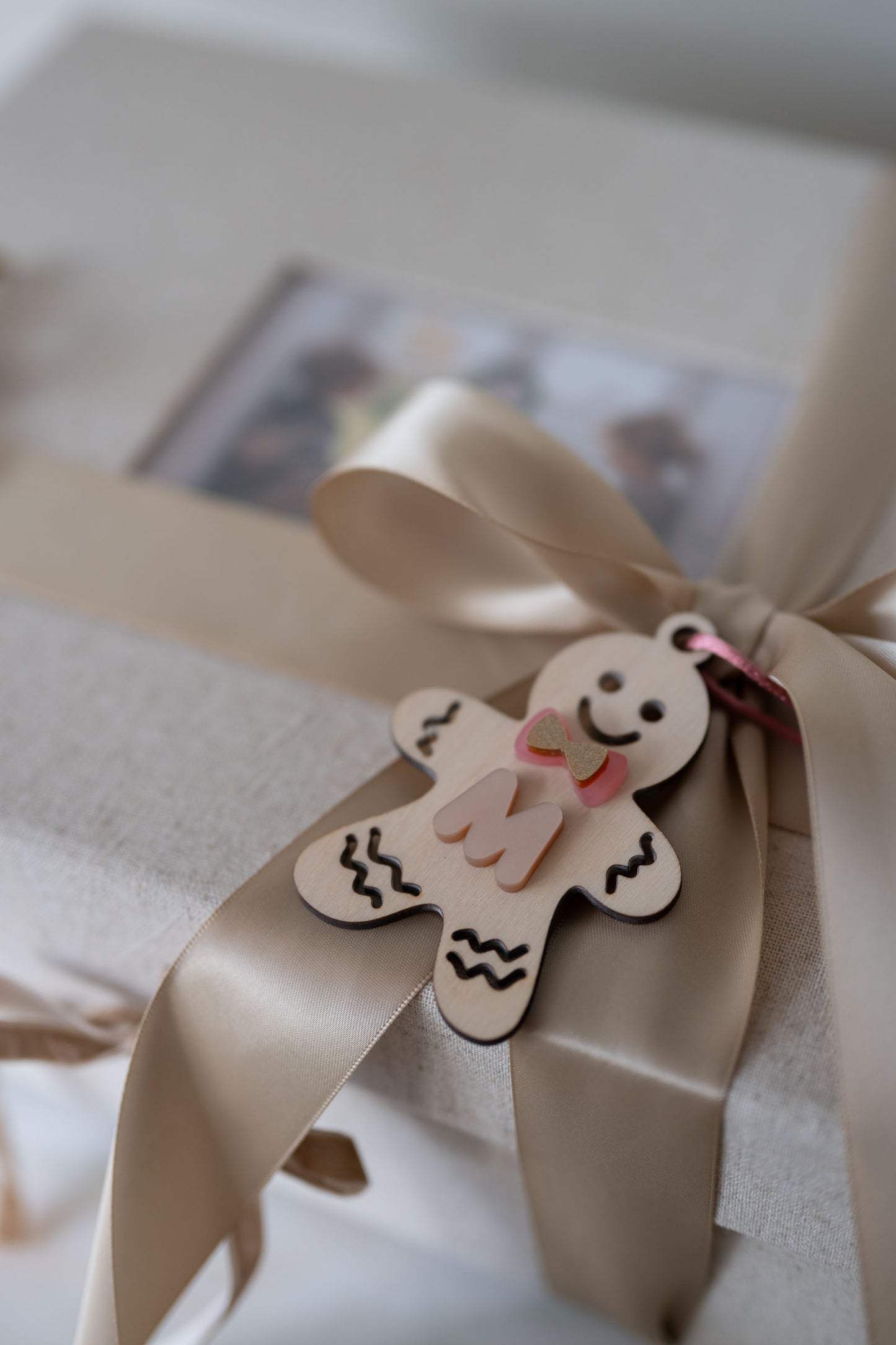 Lebkuchenmann als Weihnachtsanhänger  - Personalisiert - BUCHSTABEN