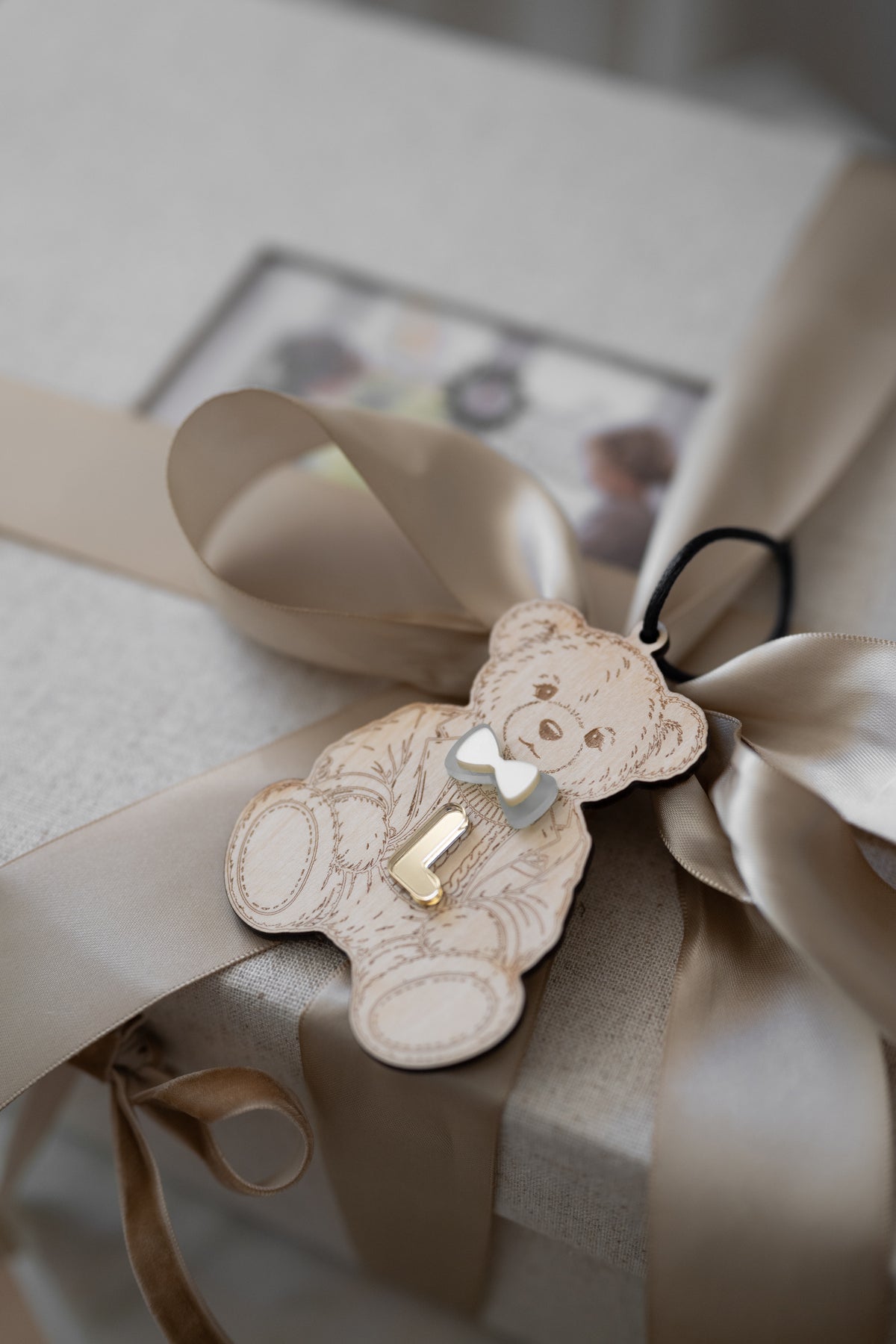 Teddy als Weihnachtsanhänger  - Personalisiert - BUCHSTABEN