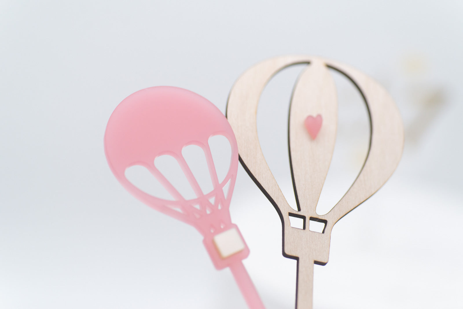 Set aus 2 Heissluftballon Caketoppern - rosa und holz